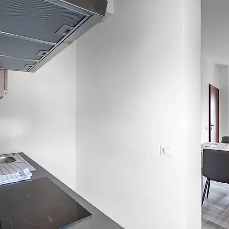 San Vincenzo 1 - 2 - 4 Lejlighed